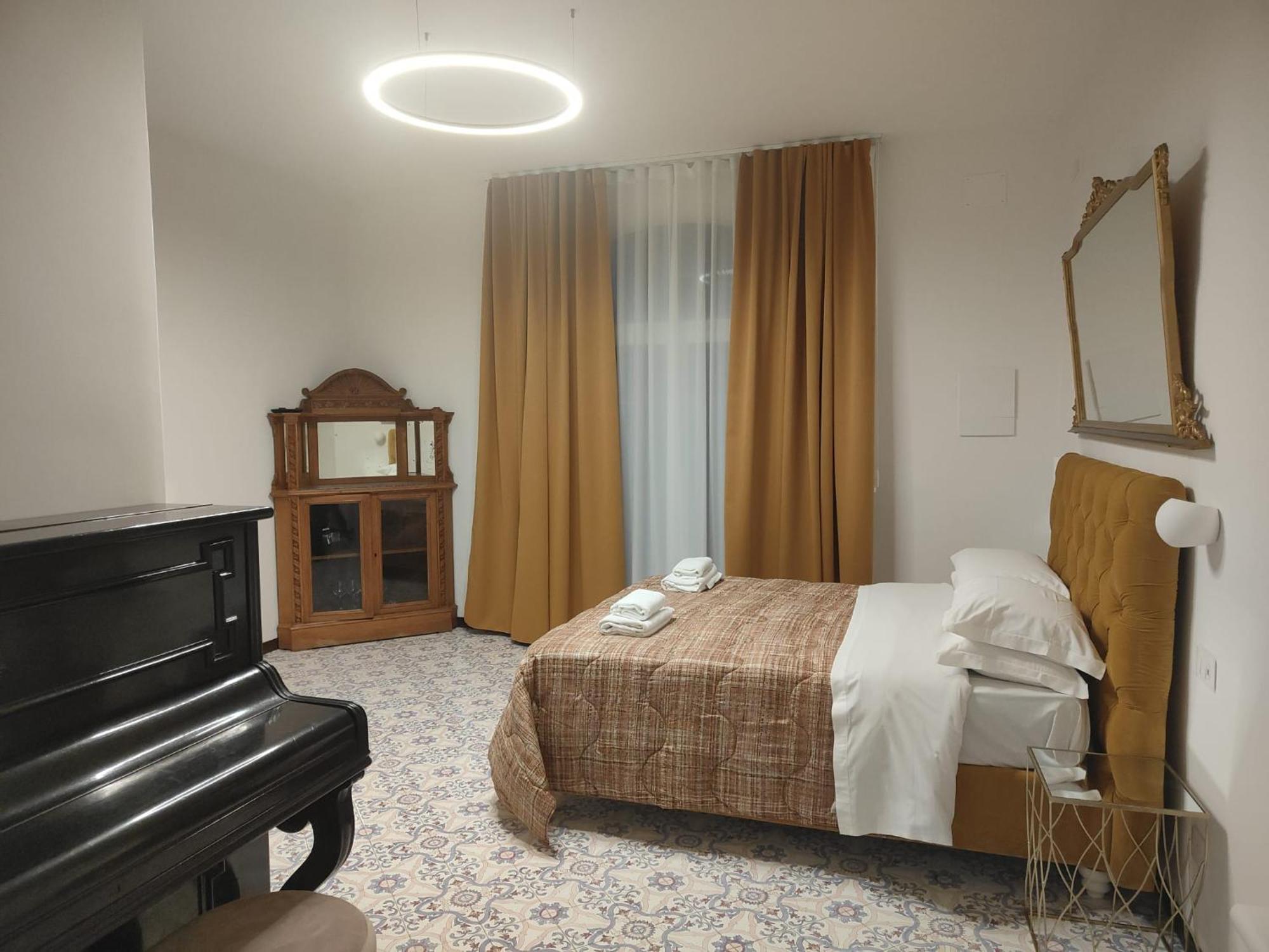 Casa Enzina Hotel Соренто Екстериор снимка